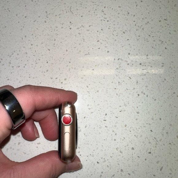 Apple Smartwatch Case in Rose Gold and Black - Picture 4 of 5